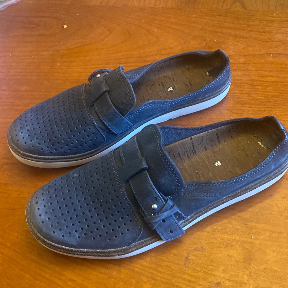 Merrell perforated leather slides Navy size 8
